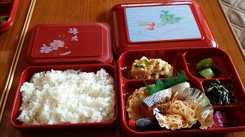 お弁当②+.jpg